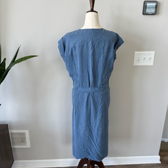 Akris Punto Mini Belted Elegant Blue Dress - Picture 2 of 10